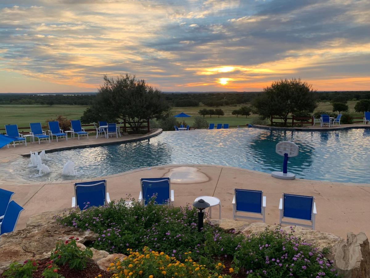 Lake Brownwood The Hideout Golf Club & Resort מראה חיצוני תמונה